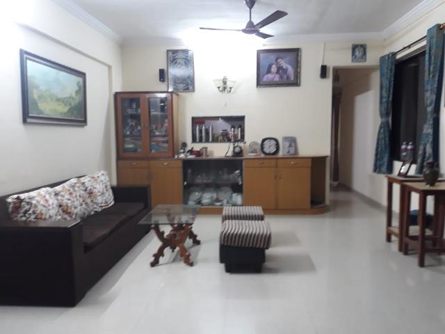 Resale | 3.5 BHK 2085 Sq.Ft. Apartment in Windsor Avenue