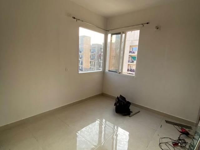 Resale | 3.5 BHK + 2215 Sq.Ft. Apartment in Tata La Vida