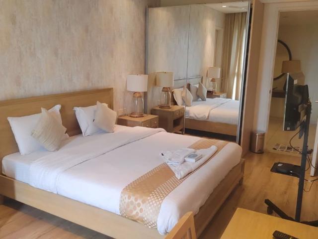 Resale | 3.5 BHK 2300 Sq.Ft. Apartment in Adani Atelier Greens
