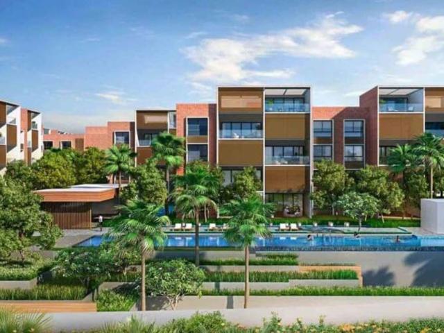 Resale | 3.5 BHK + 2360 Sq.Ft. Apartment in Marvel Piazza