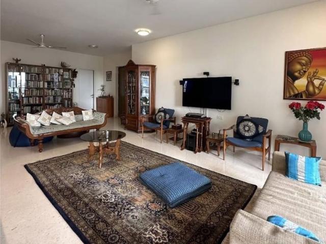 Resale | 3.5 BHK 2700 Sq.Ft. Apartment in Kalpataru Solitaire