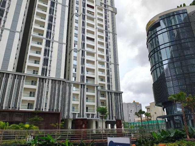 Resale | 3.5 BHK + 2880 Sq.Ft. Apartment in Sumadhura Olumpus