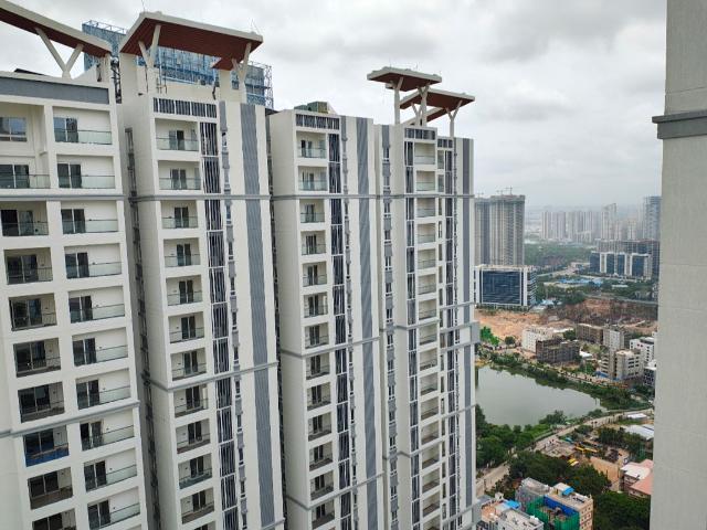 Resale | 3.5 BHK + 2880 Sq.Ft. Apartment in Sumadhura The Olympus