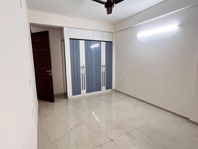 Resale | 3.5 BHK + Extra Room,Store Room 1494 Sq.Ft. Apartment in Godrej Air Sector 85