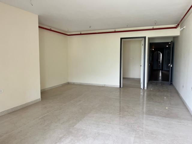 Resale | 3.5 BHK + Extra Room 1400 Sq.Ft. Apartment in Bhimjyani Verraton