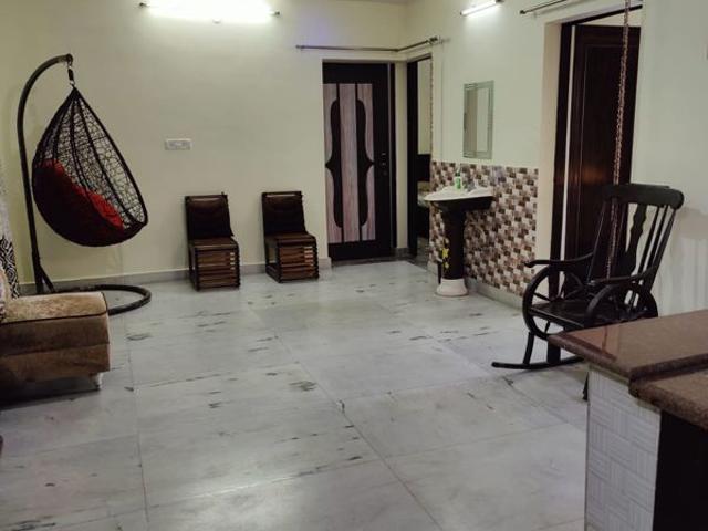 Resale | 3.5 BHK + Extra Room 1400 Sq.Ft. Apartment in Dilshad Colony