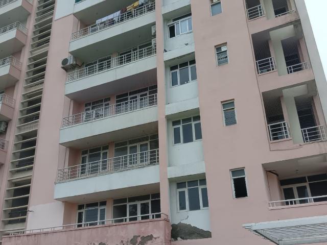 Resale | 3.5 BHK + Extra Room 1525 Sq.Ft. Apartment in Jagatpura