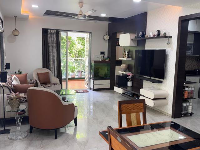 Resale | 3.5 BHK + Extra Room 1700 Sq.Ft. Apartment in KBD Aurelia