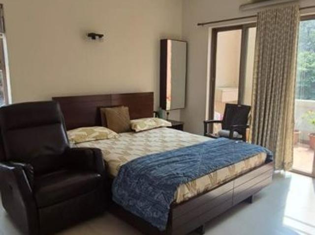 Resale | 3.5 BHK + Extra Room 1950 Sq.Ft. Apartment in Kumar Presidency