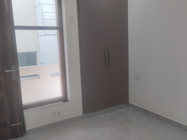 Resale | 3.5 BHK + Extra Room 1100 Sq.Ft. Apartment in Arttech Maulshree Heights