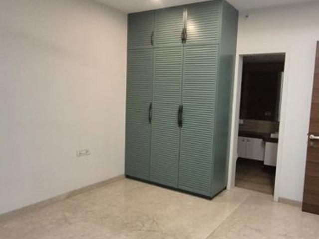 Resale | 3.5 BHK + Extra Room 2500 Sq.Ft. Apartment in Brahma Suncity