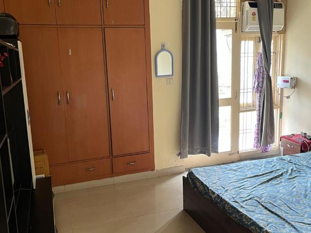 Resale | 3.5 BHK + Extra Room 2015 Sq.Ft. Apartment in BPTP The Resort