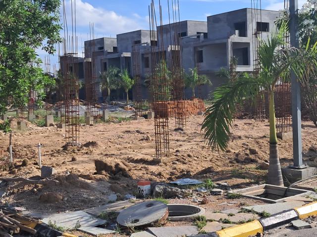 Resale | 3.5 BHK + Pooja Room,Extra Room 3000 Sq.Ft. Villa in Gowrelly
