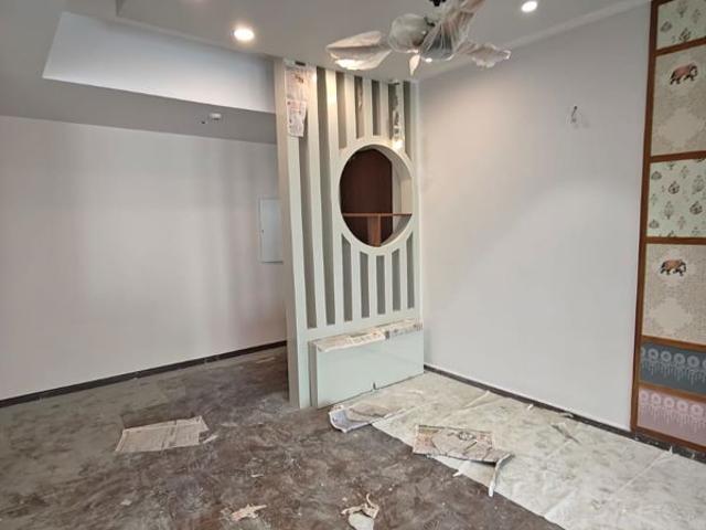 Resale | 3.5 BHK + Pooja Room,Study Room 1800 Sq.Ft. Apartment in Dwarka