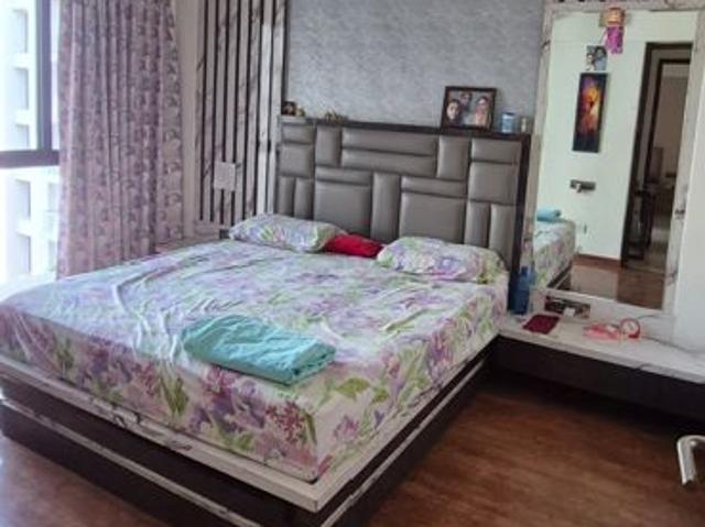 Resale | 3.5 BHK + Pooja Room,Servant Room 1695 Sq.Ft. Apartment in Lunkad Sky Vie