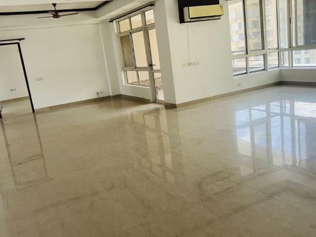 Resale | 3.5 BHK + Pooja Room,Servant Room 2626 Sq.Ft. Apartment in Jaypee Kalypso Court