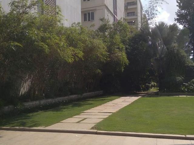 Resale | 3.5 BHK + Pooja Room,Servant Room 2710 Sq.Ft. Apartment in NR Orchid Gardenia