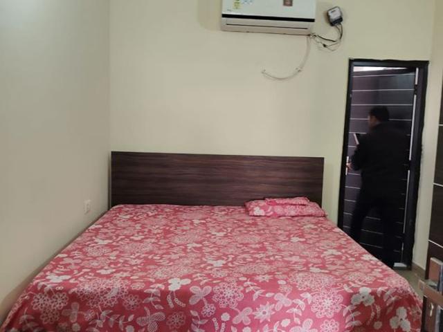 Resale | 3.5 BHK + Pooja Room,Servant Room,Study Room,Extra Room 1885 Sq.Ft. Apartment in JMD Gardens