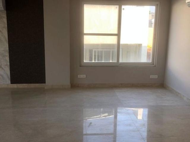 Resale | 3.5 BHK + Pooja Room,Servant Room,Study Room,Extra Room 2087 Sq.Ft. Apartment in Unitech Uniworld Gardens