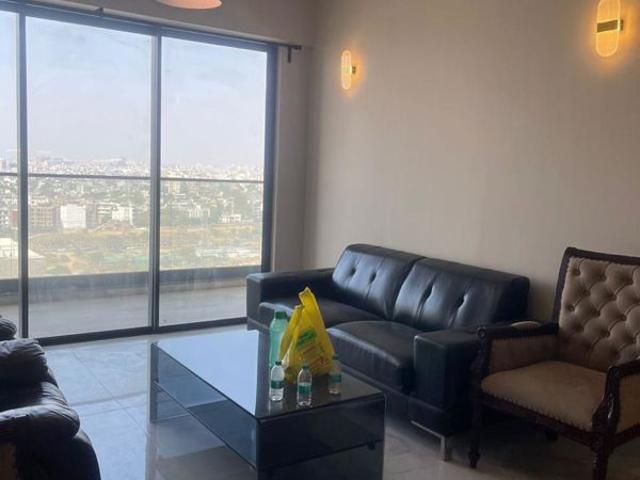 Resale | 3.5 BHK + Pooja Room,Servant Room,Study Room,Extra Room 2450 Sq.Ft. Apartment in Vipul Belmonte