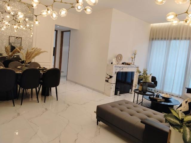 Resale | 3.5 BHK + Pooja Room,Servant Room,Study Room,Store Room 1370 Sq.Ft. Apartment in Goel Ganga Imperia