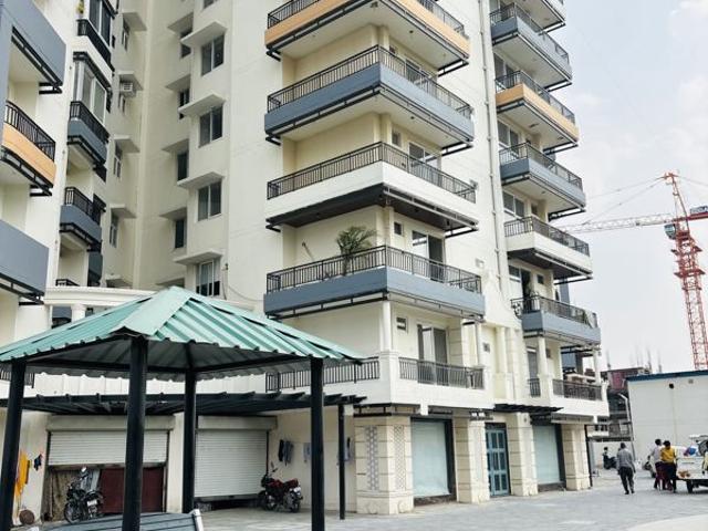 Resale | 3.5 BHK + Pooja Room,Servant Room,Study Room 1917 Sq.Ft. Apartment in Ratan Galaxy