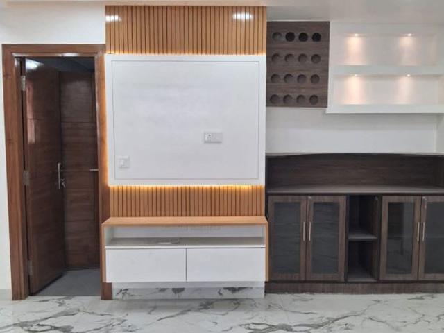 Resale | 3.5 BHK + Pooja Room,Servant Room,Study Room 2000 Sq.Ft. Apartment in Sector 11 Dwarka