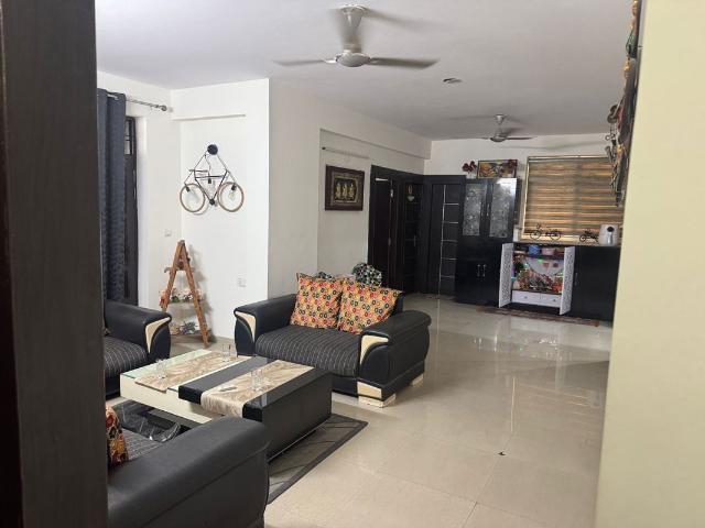 Resale | 3.5 BHK + Pooja Room 1658 Sq.Ft. Apartment in Omaxe Heights