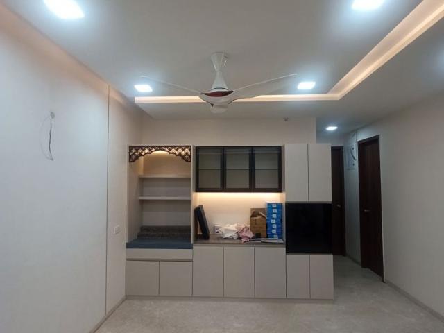 Resale | 3.5 BHK + Pooja Room 1776 Sq.Ft. Apartment in Goel Ganga Platino