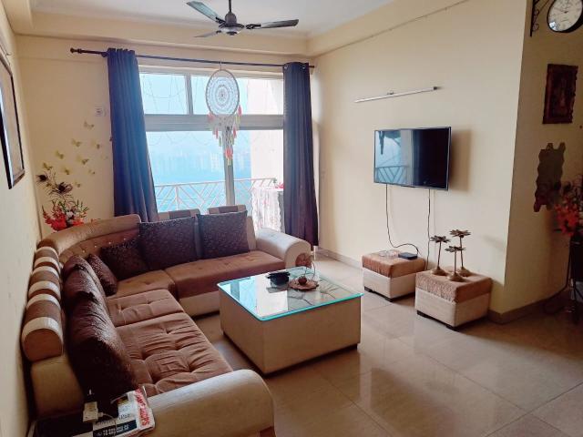 Resale | 3.5 BHK + Pooja Room 1785 Sq.Mt. Apartment in Amrapali Eden Park
