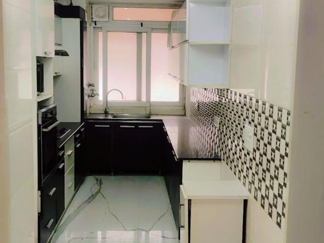 Resale | 3.5 BHK + Pooja Room 1847 Sq.Ft. Apartment in Krishna Apra Residency