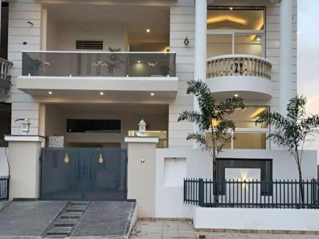 Resale | 3.5 BHK + Pooja Room 1200 Sq.Ft. Villa in Electronic City