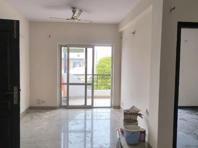 Resale | 3.5 BHK + Pooja Room 2200 Sq.Ft. Apartment in BPTP Park 81