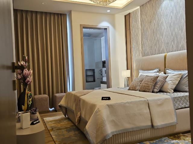 Resale | 3.5 BHK + Pooja Room 3150 Sq.Ft. Apartment in Sector 88