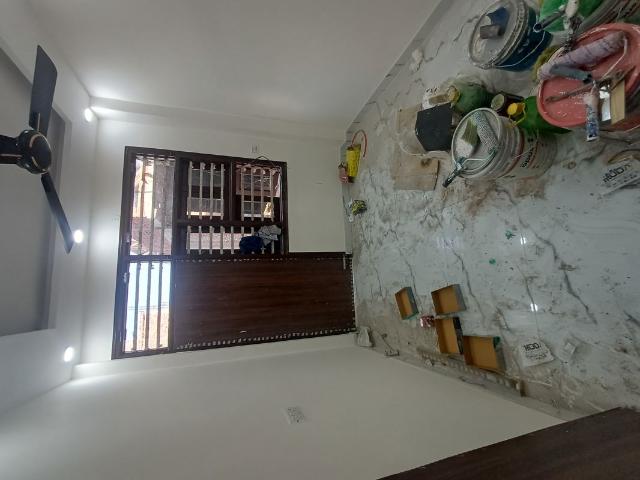 Resale | 3.5 BHK + Pooja Room 50 Sq.Yd. Independent House in Palla