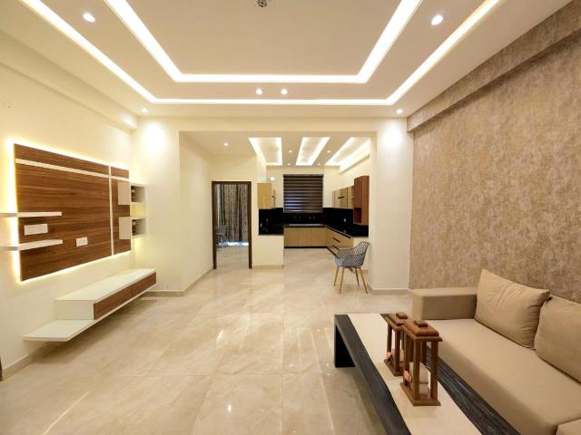 Resale | 3.5 BHK + Prayer Room,Extra Room 1800 Sq.Ft. Apartment in Sector 103