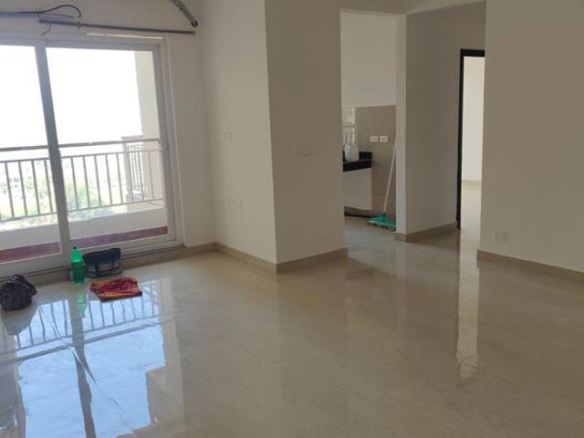 Resale | 3.5 BHK + Servant Room 1206 Sq.Ft. Apartment in Omaxe R2