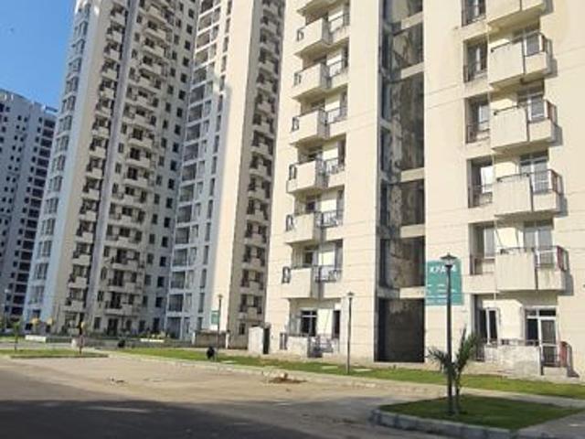 Resale | 3.5 BHK + Servant Room 1500 Sq.Ft. Apartment in Jaypee Kensington Park Apartments