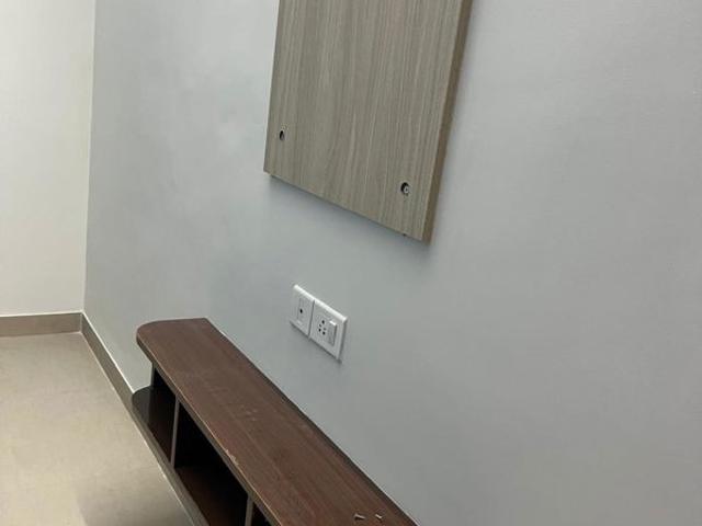 Resale | 3.5 BHK + Servant Room 1650 Sq.Ft. Apartment in Sare Crescent Parc