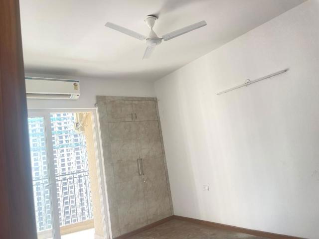 Resale | 3.5 BHK + Servant Room 1675 Sq.Ft. Apartment in Sector 150