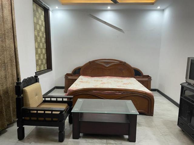 Resale | 3.5 BHK + Servant Room 167 Sq.Mt. Independent House in Sector 22