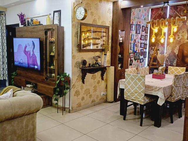 Resale | 3.5 BHK + Servant Room 1695 Sq.Ft. Apartment in Gulshan Ikebana