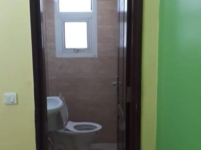 Resale | 3.5 BHK + Servant Room 1775 Sq.Ft. Apartment in Omaxe R2