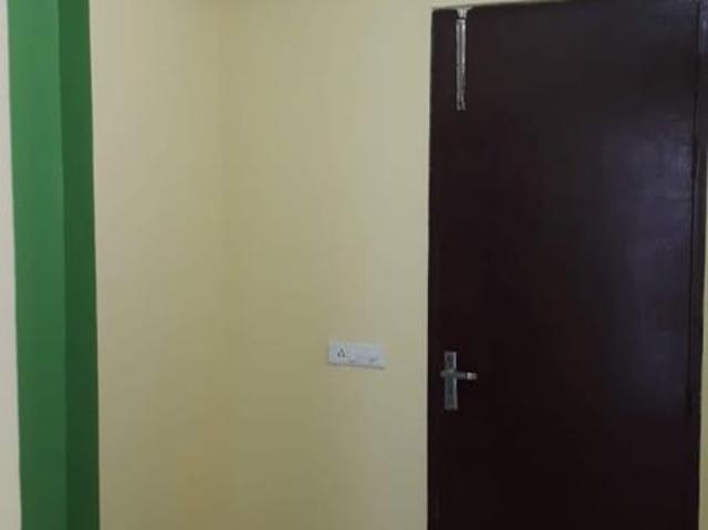 Resale | 3.5 BHK + Servant Room 1775 Sq.Ft. Apartment in Omaxe R2