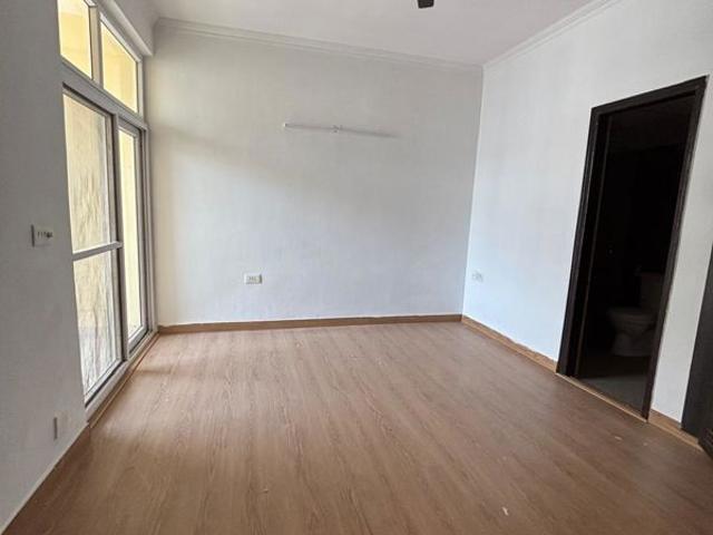 Resale | 3.5 BHK + Servant Room 1700 Sq.Ft. Apartment in Skytech Merion Residency 2