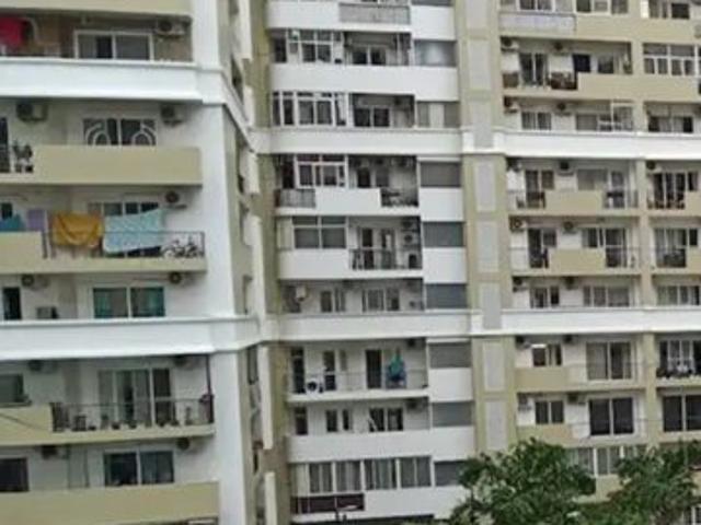 Resale | 3.5 BHK + Servant Room 1845 Sq.Ft. Apartment in Prateek Stylome