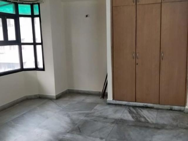 Resale | 3.5 BHK + Servant Room 1860 Sq.Ft. Apartment in Sector 19 Dwarka