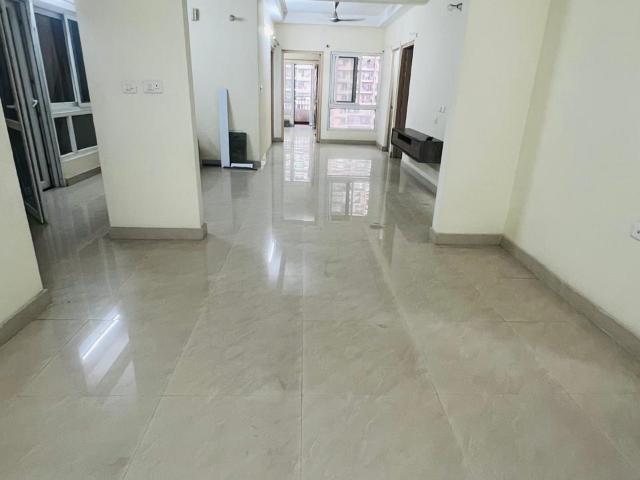 Resale | 3.5 BHK + Servant Room 1800 Sq.Ft. Apartment in UPAVP Ganga Yamuna And Hindon Enclave