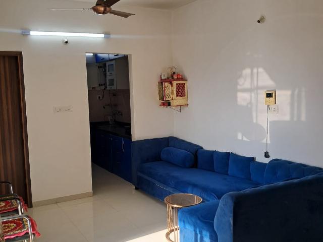 Resale | 3.5 BHK + Servant Room 1834 Sq.Ft. Apartment in Sagitarius Bluegrass Residences