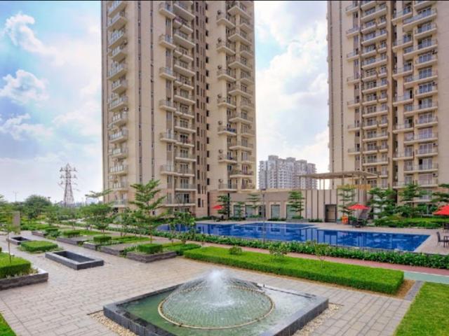 Resale | 3.5 BHK + Servant Room 1942 Sq.Ft. Apartment in Conscient Heritage Max